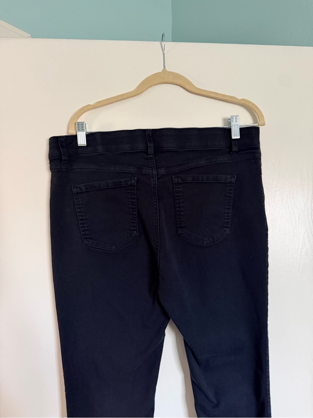 Liz Claiborne Sara Slim Leg Jeans Size 14 Dark Indigo Stretch Denim - Picture 6 of 9